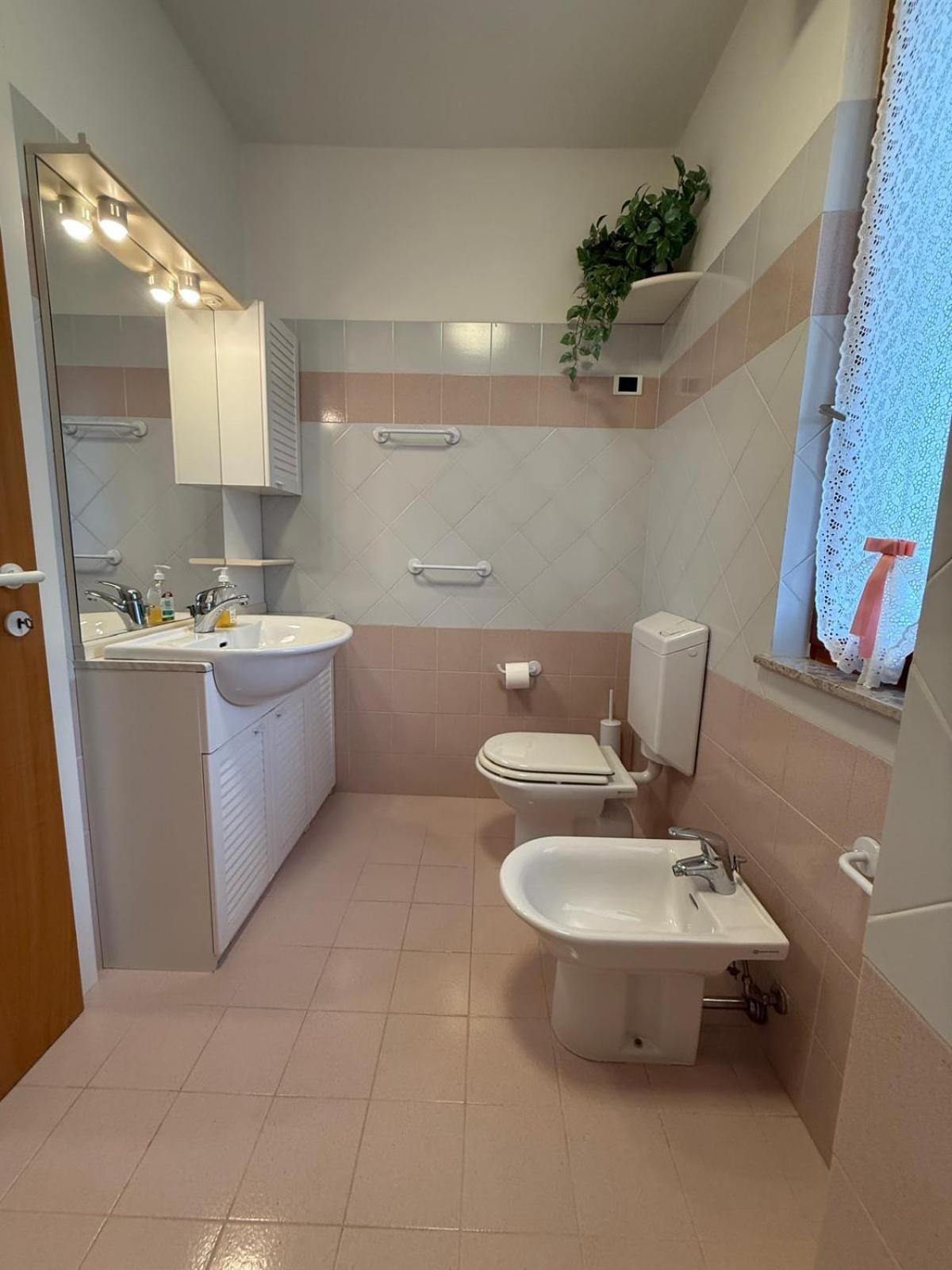 Gracious Apartment Located In The Heart Of Lignano Lignano Sabbiadoro Eksteriør billede