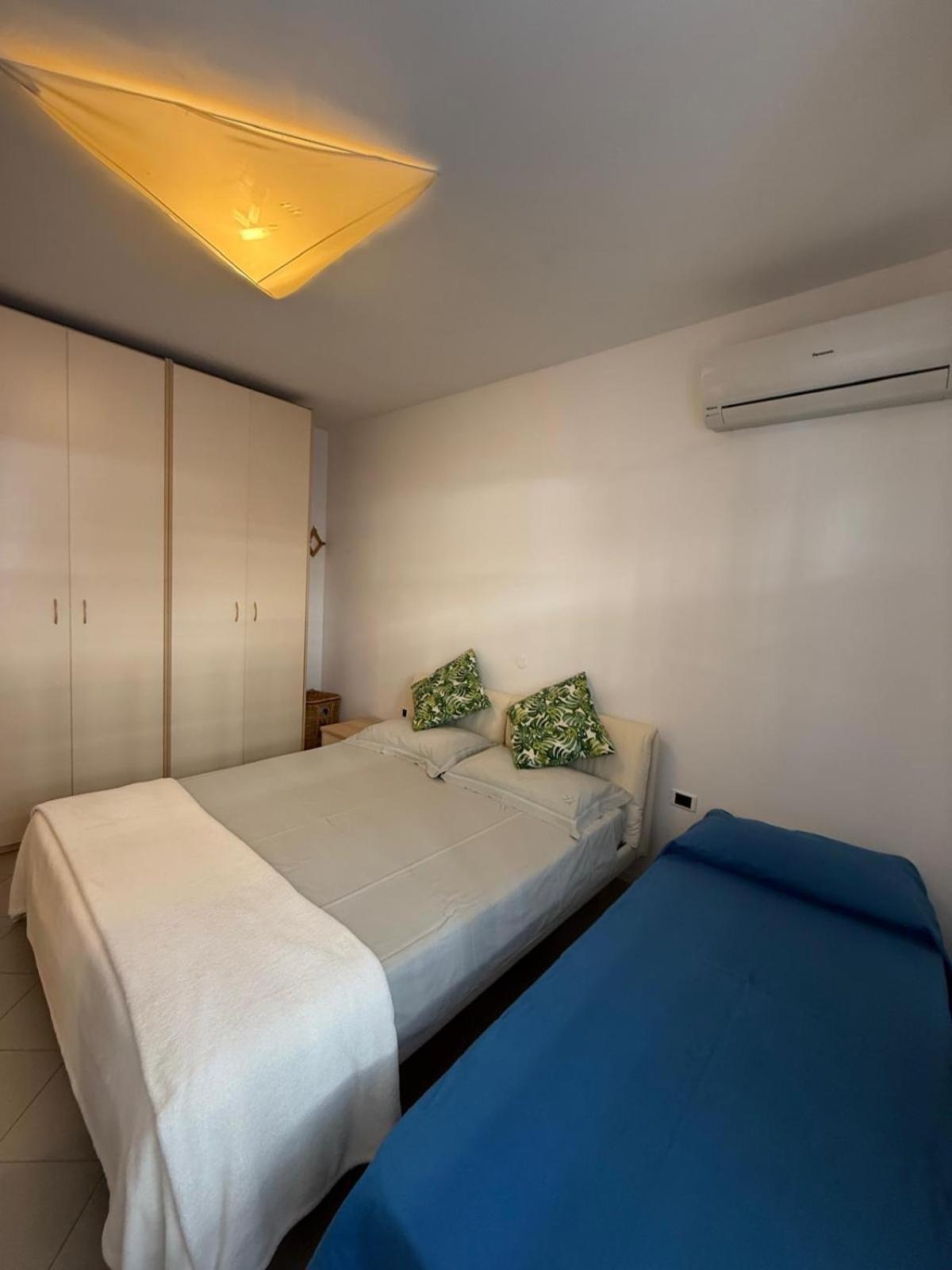Gracious Apartment Located In The Heart Of Lignano Lignano Sabbiadoro Eksteriør billede